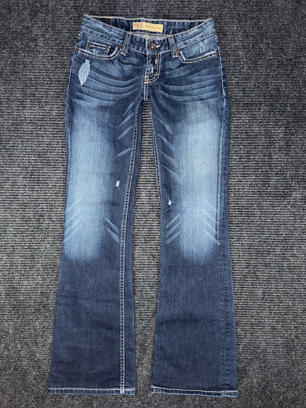 Vintage Y2K Buckle BKE Sabrina Low Rise Flare Jeans Sz 26 x 32.5 Dark Distressed